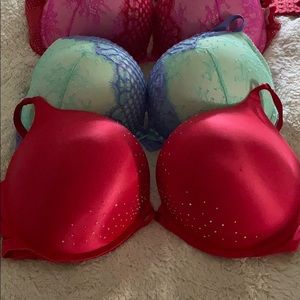 Victoria Secret 38 DDD Bombshell push up bras !!